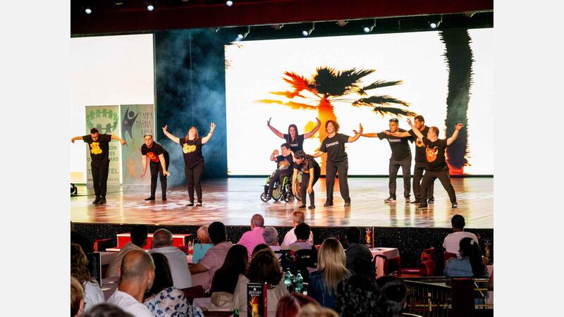 Más de 1.600 personas participan en el XXII Festival Escolar de Benidorm