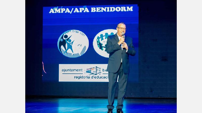 Más de 1.600 personas participan en el XXII Festival Escolar de Benidorm