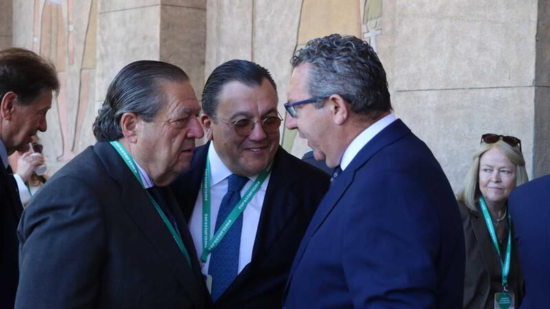 Toni Pérez acompanya als empresaris d