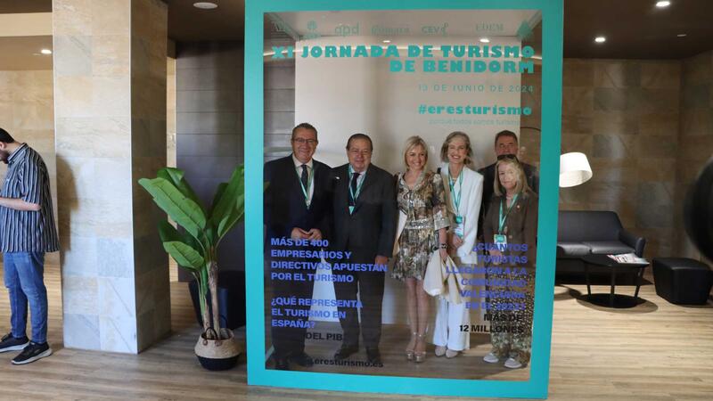 Toni Pérez acompanya als empresaris d