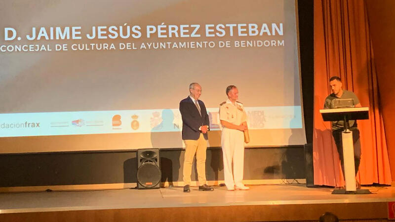 Una conferència sobre José Pérez Llorca oferix una semblança del metge i marí benidormer al llarg del segle XX