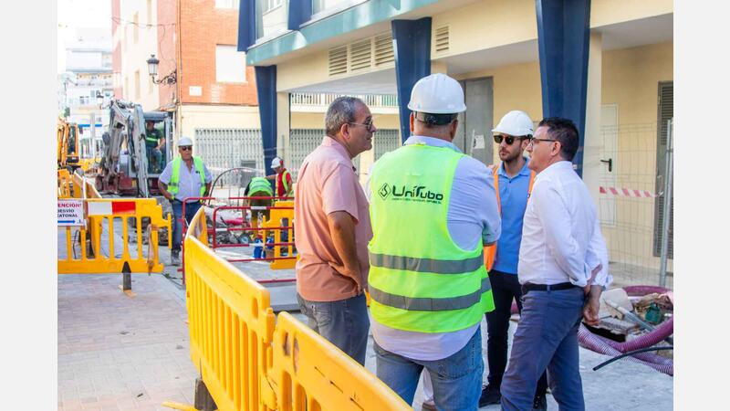 Benidorm completa la primera fase de las obras de renovación de agua potable y alcantarillado en la calle Pérez Martorell
