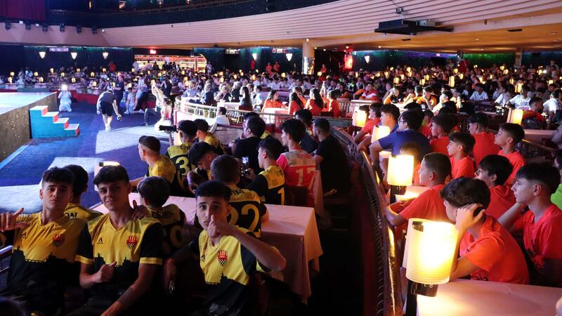 El Torneo FutSal de la Costa Blanca Cup reúne en Benidorm a 700 jóvenes deportistas de cuatro países