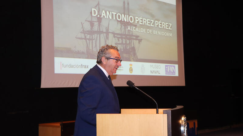 Los profesores Francisco Amillo y Antonio Bravo reciben los Premios de Investigación de Historia Naval de la Fundación Frax y el Ayuntamiento 