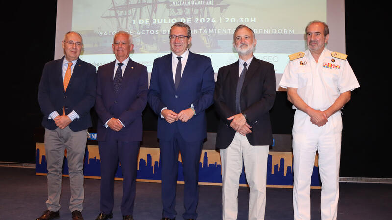 Los profesores Francisco Amillo y Antonio Bravo reciben los Premios de Investigación de Historia Naval de la Fundación Frax y el Ayuntamiento 