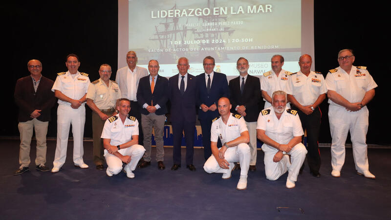 Los profesores Francisco Amillo y Antonio Bravo reciben los Premios de Investigación de Historia Naval de la Fundación Frax y el Ayuntamiento 