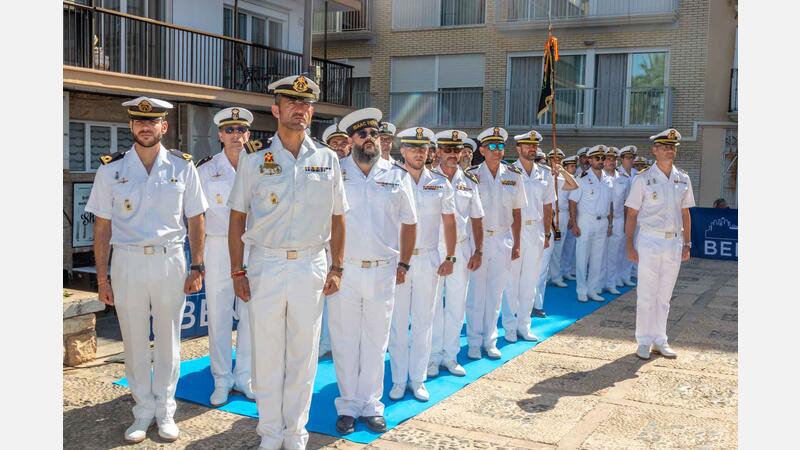 Benidorm rendix un sentit homenatge als Caiguts en la Mar i a l