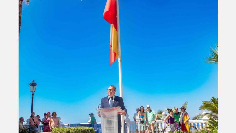 Benidorm rendix un sentit homenatge als Caiguts en la Mar i a l