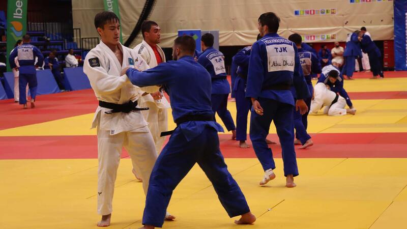 350 judokes de 47 països es concentren a Benidorm per a preparar la seua cita en els Jocs Olímpics de París