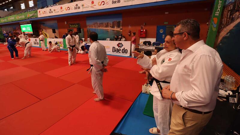 350 judokes de 47 països es concentren a Benidorm per a preparar la seua cita en els Jocs Olímpics de París
