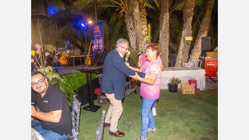 More than 500 people accompany Anémona at the summer dinner in Benidorm