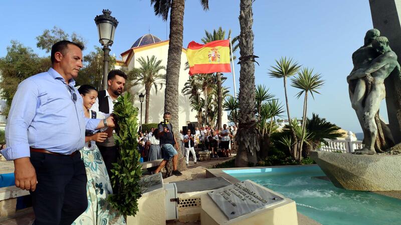 Benidorm ofrenda a la Virgen del Carmen y rinde homenaje a los Caídos en la Mar