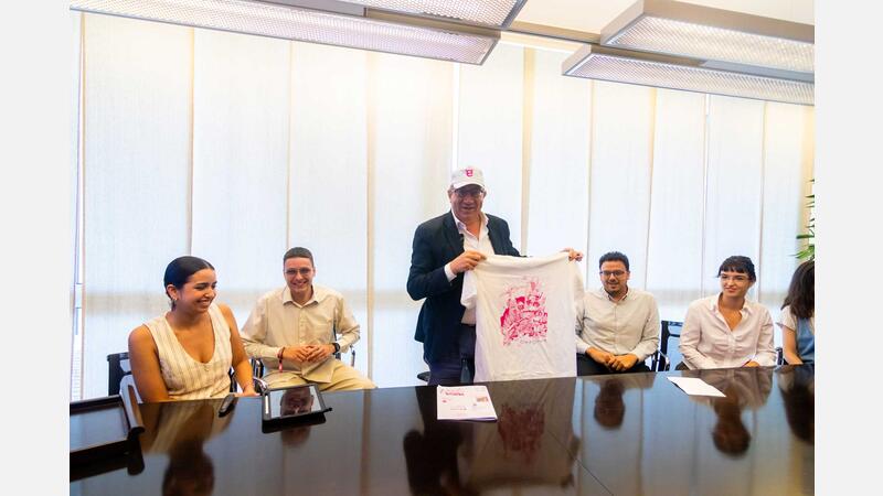 Medio millar de estudiantes de Arquitectura de 22 países se reúnen en Benidorm para explorar su modelo ecosostenible e innovador