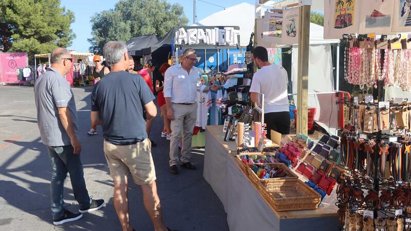 Benidorm welcomes Low 2024 with more than 20,000 people on its first day