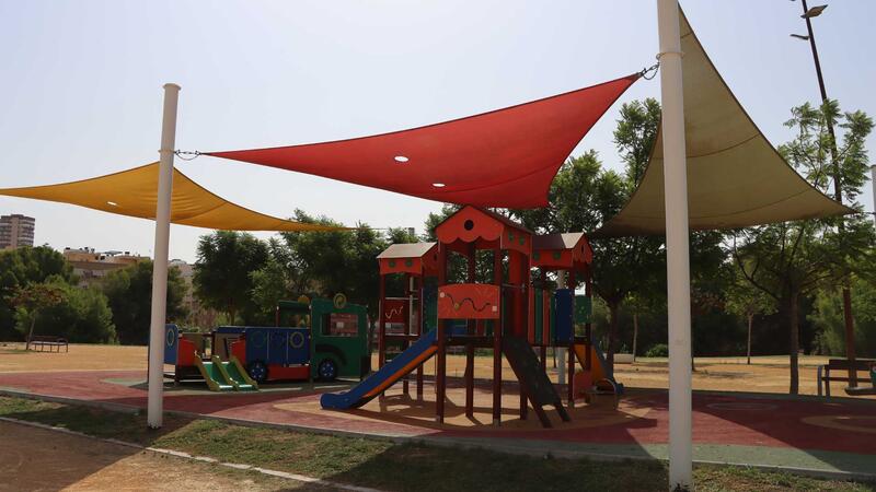 Benidorm instalará nuevas zonas de sombra en los parques infantiles de la ciudad