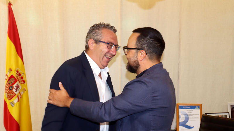 Benidorm recibe la visita del concejal del distrito neoyorkino de Queens, Francisco Moya