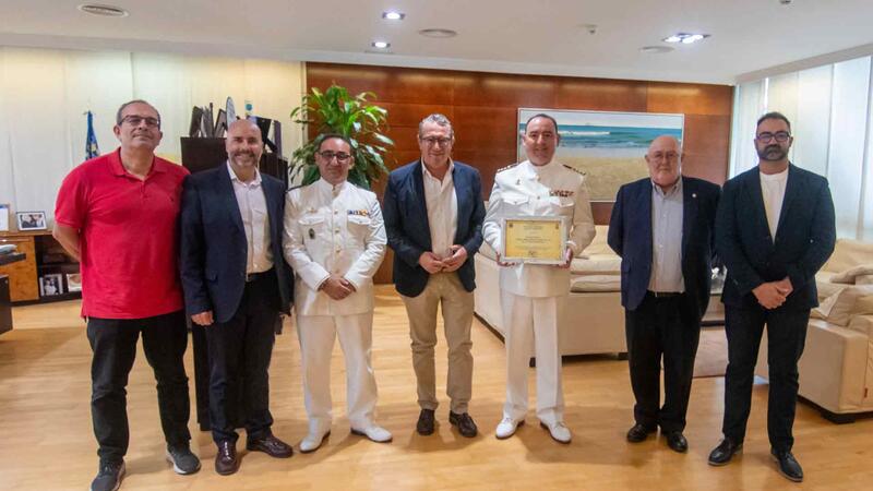 Benidorm concede el Premio Movilidad Sostenible ‘Ciudad de Benidorm’ al buque escuela ‘Juan Sebastián Elcano’ de la Armada Española