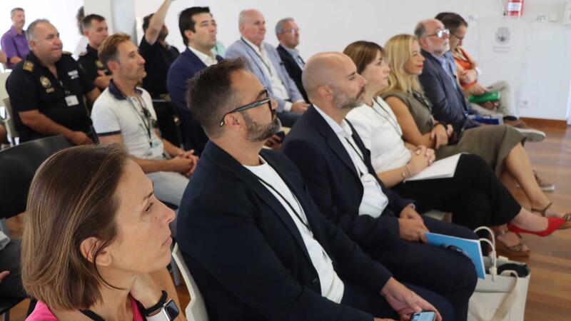 Benidorm concede el Premio Movilidad Sostenible ‘Ciudad de Benidorm’ al buque escuela ‘Juan Sebastián Elcano’ de la Armada Española
