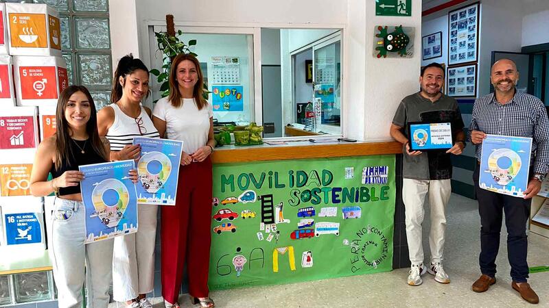 Benidorm expone una representación de la flota municipal de vehículos eléctricos y reafirma su apuesta por la movilidad sostenible