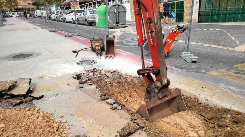 Benidorm is finishing the works of renovation of sewage and stormwater networks in Els Tolls neighborhood