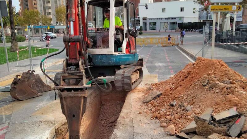 Benidorm is finishing the works of renovation of sewage and stormwater networks in Els Tolls neighborhood