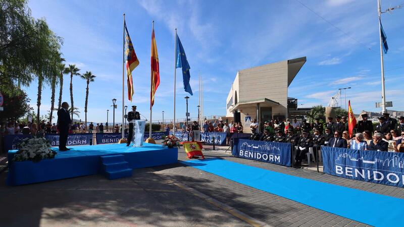 Benidorm conmemora el Día de la Policía Nacional con un acto solemne en el Paseo de Colón
