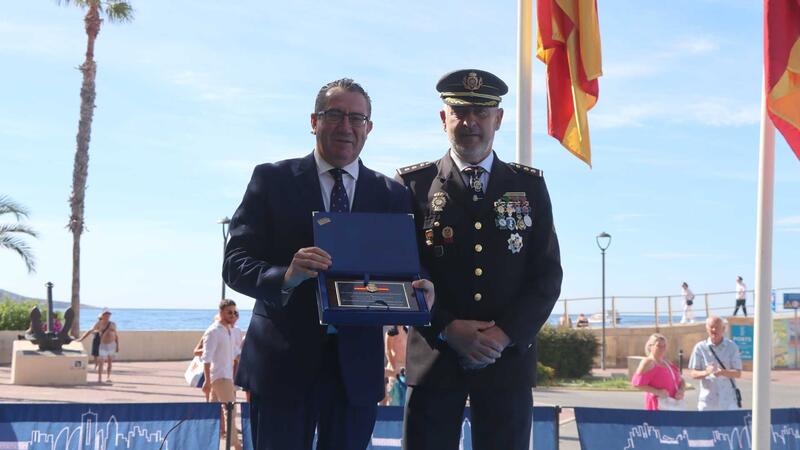 Benidorm conmemora el Día de la Policía Nacional con un acto solemne en el Paseo de Colón