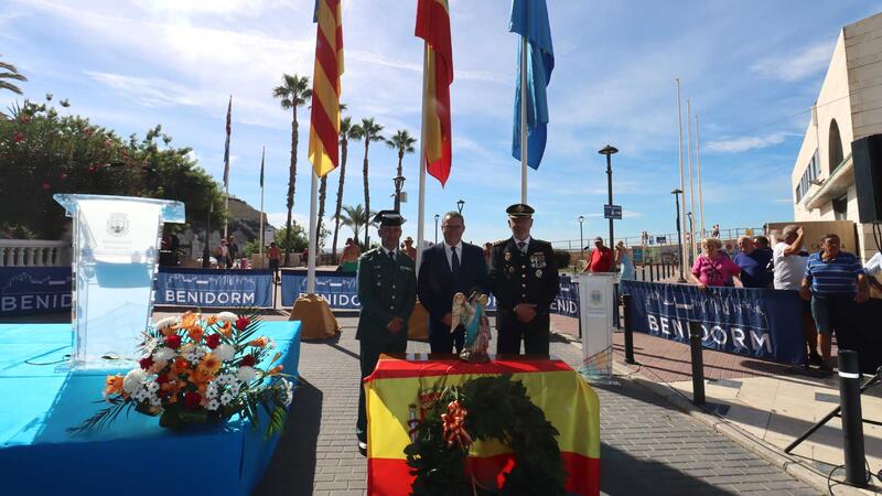 Benidorm conmemora el Día de la Policía Nacional con un acto solemne en el Paseo de Colón