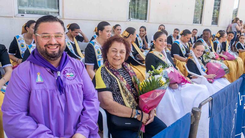 Els exèrcits moro i cristià segellen la pau a Benidorm i ofrenen a Sant Jaume
