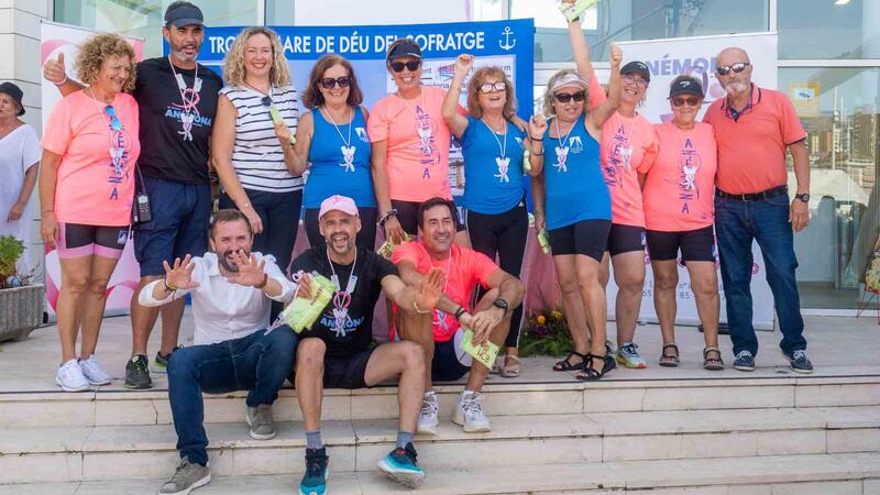 Llaüts y faluchos surcan con Anémona la bahía de Benidorm