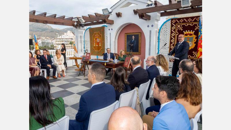 Toni Pérez reafirma, en el Dia de la Comunitat, el compromís de Benidorm i els valencians "amb el futur del país i les noves generacions"