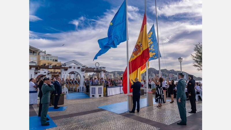 Toni Pérez reafirma, en el Dia de la Comunitat, el compromís de Benidorm i els valencians "amb el futur del país i les noves generacions"