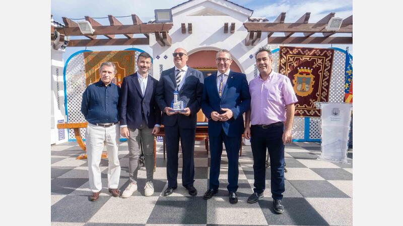Toni Pérez reafirma, en el Dia de la Comunitat, el compromís de Benidorm i els valencians "amb el futur del país i les noves generacions"