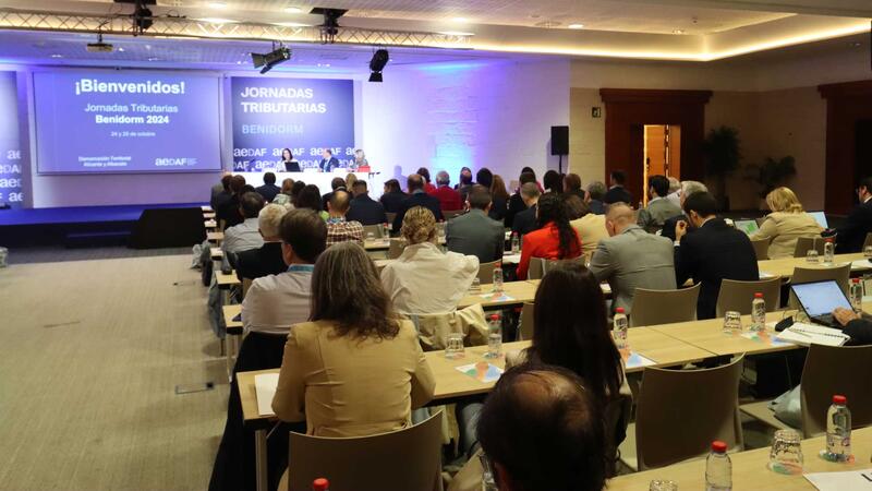 Benidorm acoge las II Jornadas Tributarias con más de 150 profesionales de la demarcación de Alicante-Albacete 