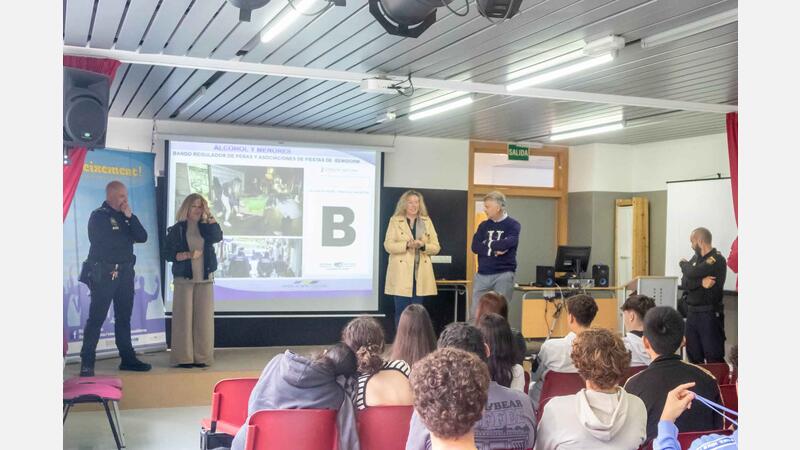 Benidorm pone en marcha la campaña ‘Coneixement’ en los centros educativos