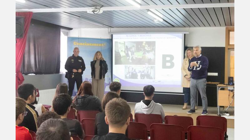 Benidorm pone en marcha la campaña ‘Coneixement’ en los centros educativos