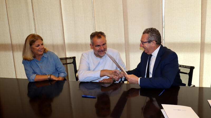 Benidorm aporta 185.000 euros para la organización de las Fiestas Mayores Patronales
