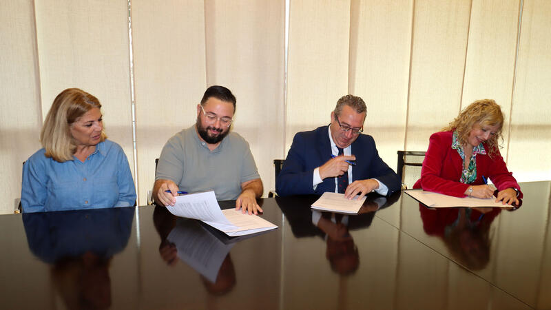 Benidorm aporta 185.000 euros para la organización de las Fiestas Mayores Patronales