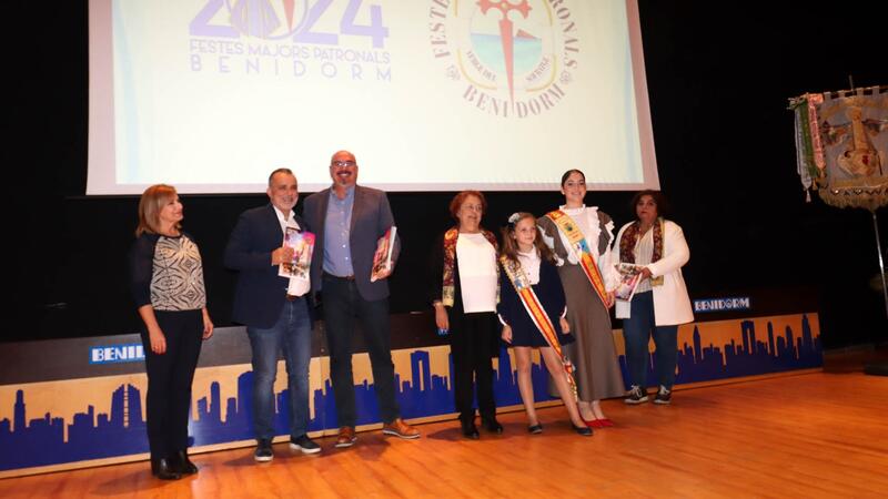 La Comissió presenta el Libro Oficial de las Festes Majors Patronals de 2024