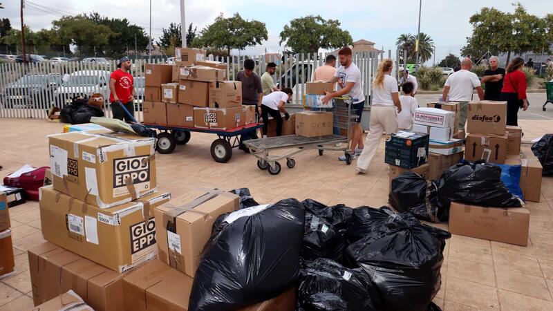 Benidorm envía a la provincia de Valencia medio centenar de camiones con toneladas de ayuda para los damnificados por la DANA
