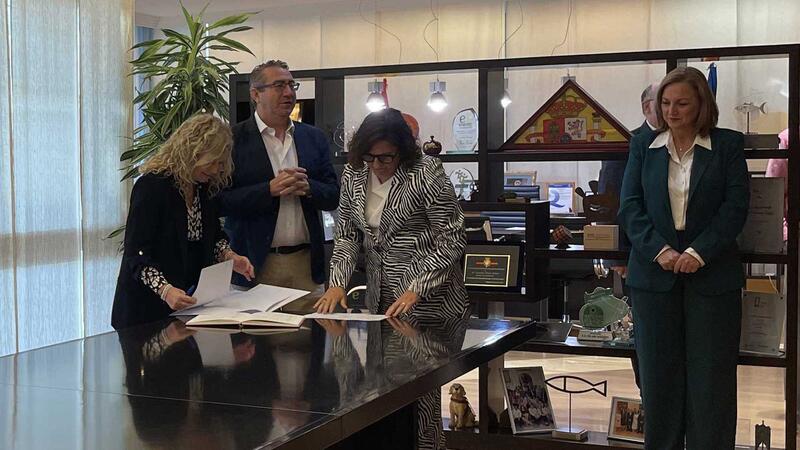 Toman posesión de su cargo las nuevas interventora y tesorera del Ayuntamiento de Benidorm 