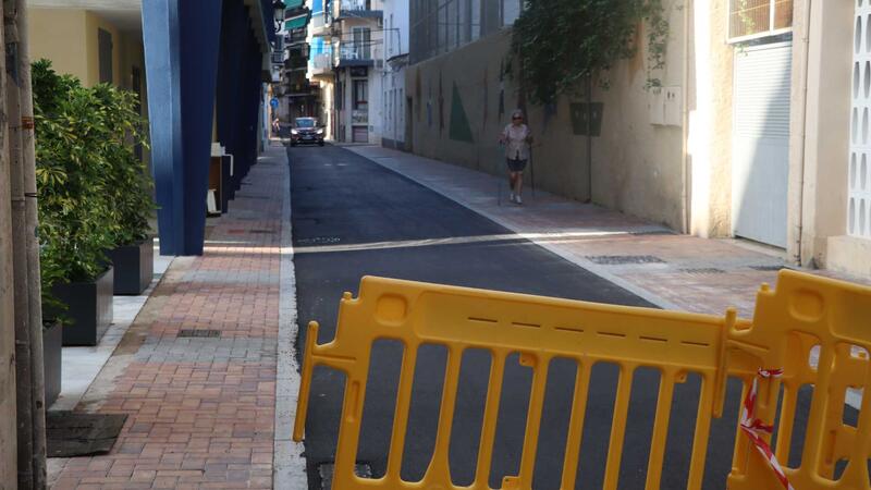 Benidorm finaliza las obras de renovación de las redes de alcantarillado y agua potable de la calle Pérez Martorell 