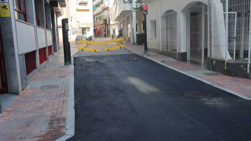 Benidorm finaliza las obras de renovación de las redes de alcantarillado y agua potable de la calle Pérez Martorell 