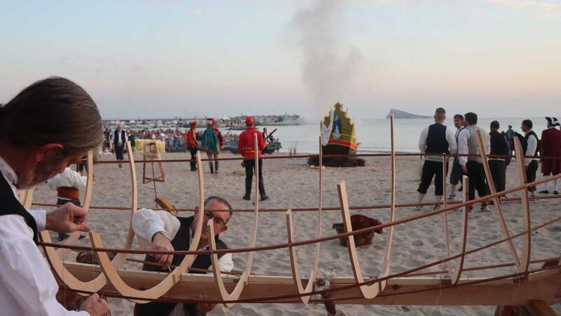 La Mare de Déu torna a ressorgir de les cendres en la recreació de la Troballa