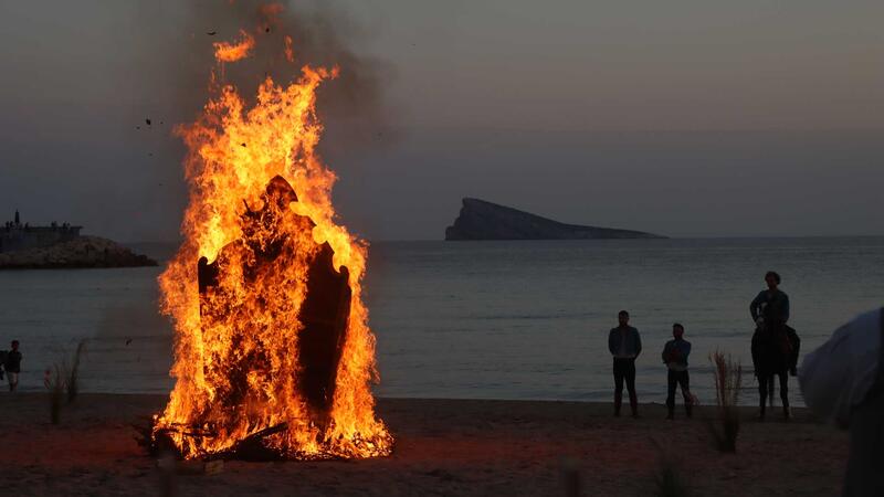 La Mare de Déu torna a ressorgir de les cendres en la recreació de la Troballa