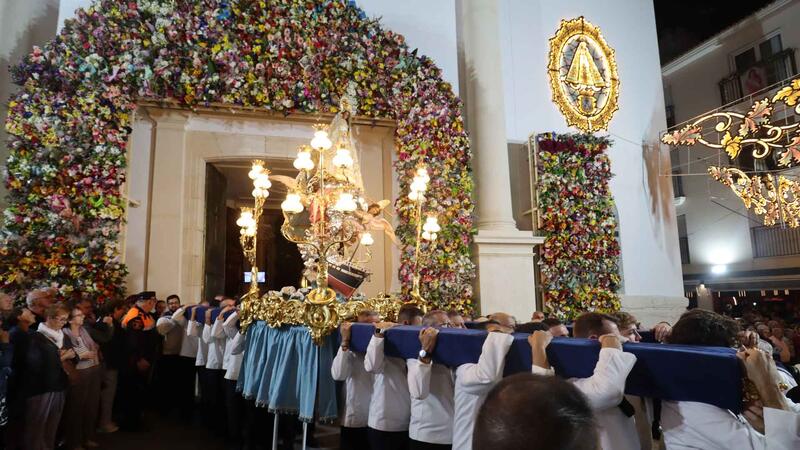 Fervor y devoción en el Día de la Mare de Déu