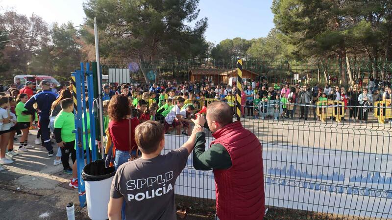 Más de 400 alumnos participan en El Moralet en la XXVIII edición del Cross Escolar de Benidorm 