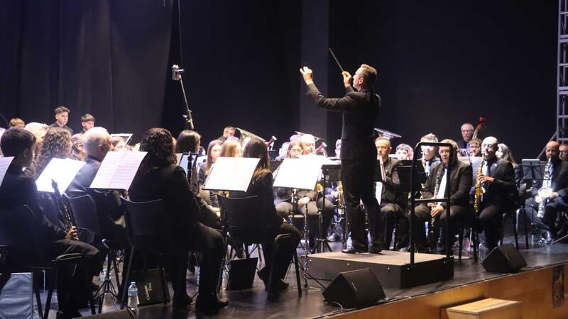 La S.M. La Nova vuelve a llenar el Centro Cultural con motivo de su concierto de Santa Cecilia 