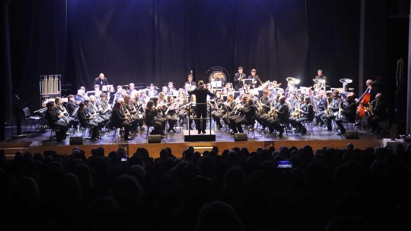 La S.M. La Nova vuelve a llenar el Centro Cultural con motivo de su concierto de Santa Cecilia 