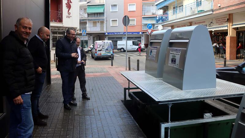 Benidorm pone hoy en servicio los contenedores soterrados de la calle Tulipanes